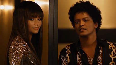 you tube versace onbtjenfloor|zendaya in bruno mars video.